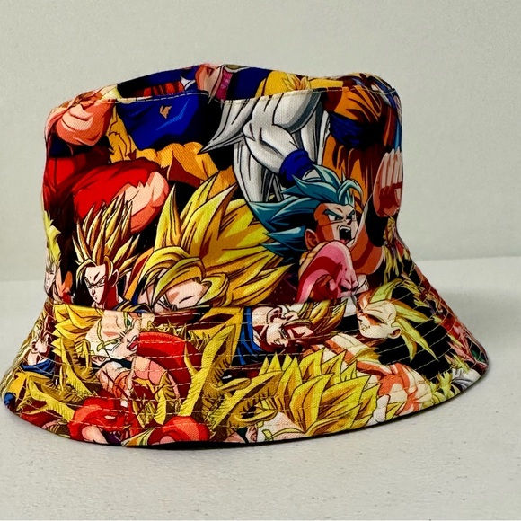 Adorable bucket hat. Adult.Reversible., Disney or Marvel - Picture 3 of 5